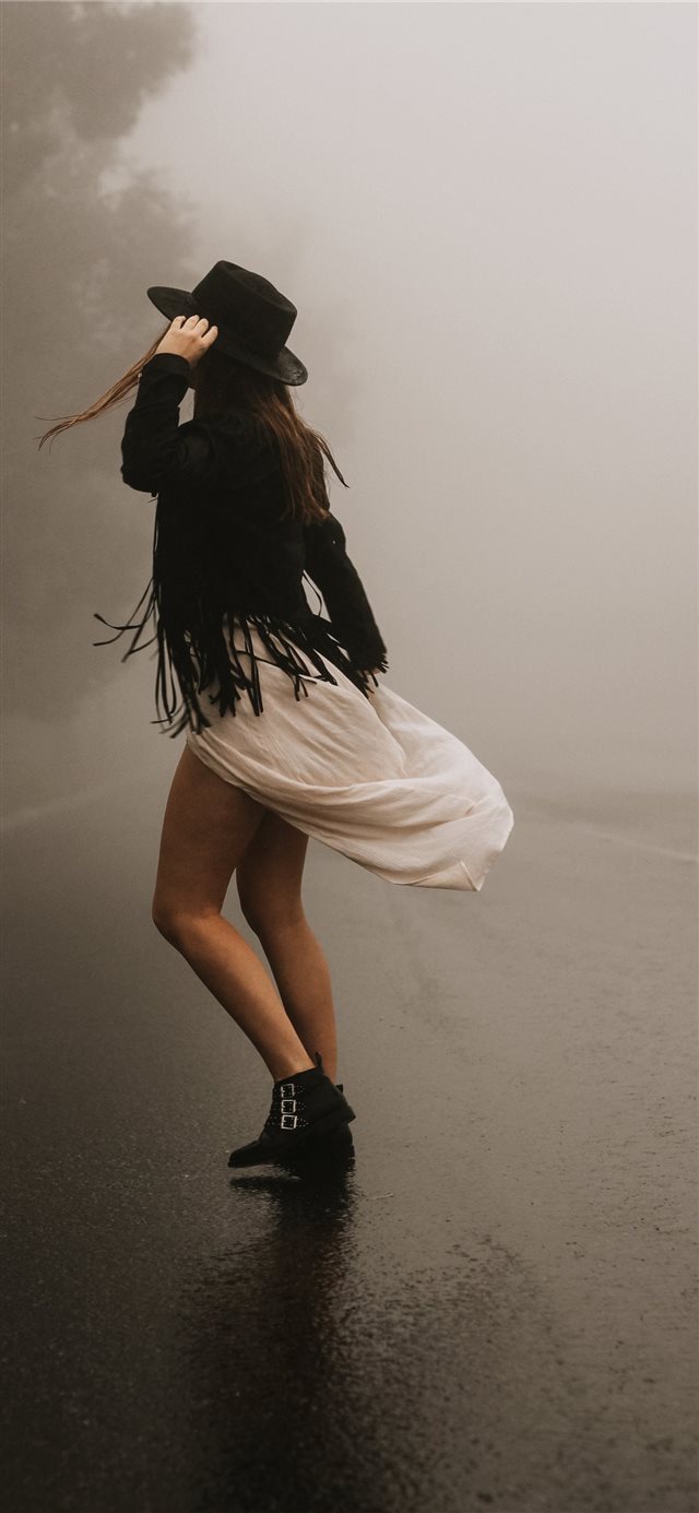 1125x2436 fashion - fashion iPhone X Wallpaper