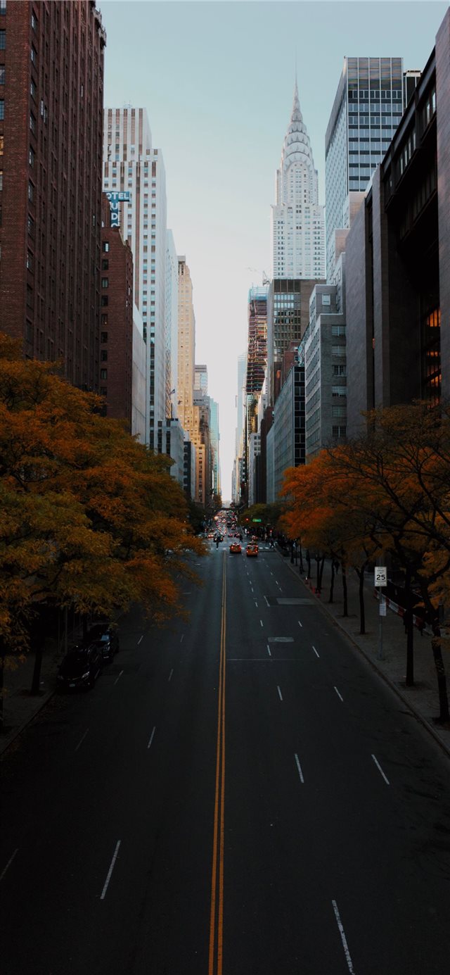 1125x2436 Tudor City Place  New York  United States - fall iPhone X Wallpaper