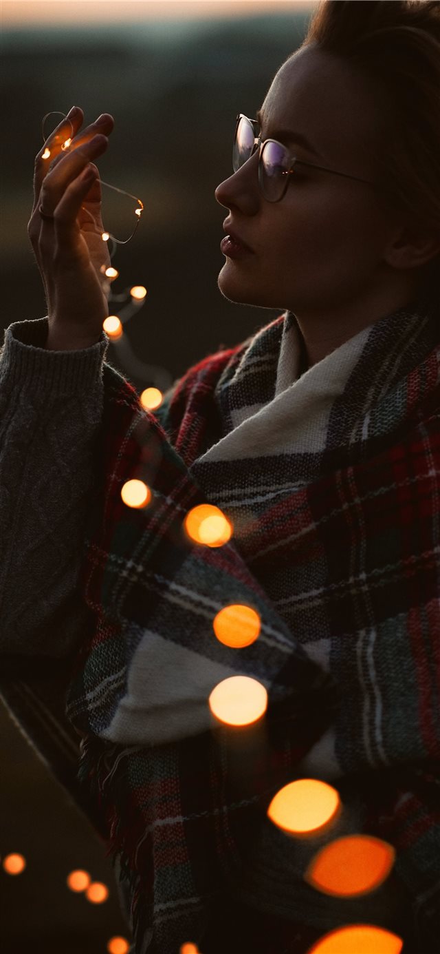 1125x2436 BokeH - human iPhone X Wallpaper