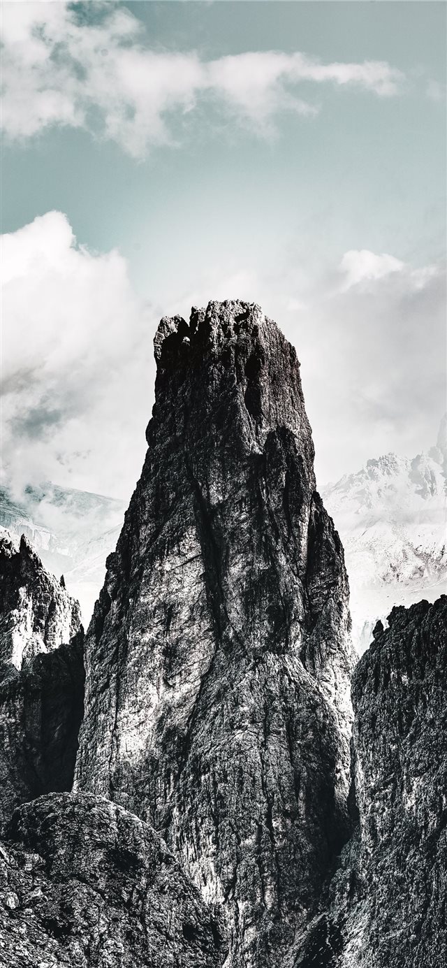 1125x2436 Dolomites  Toblach  Italy - italy iPhone X Wallpaper