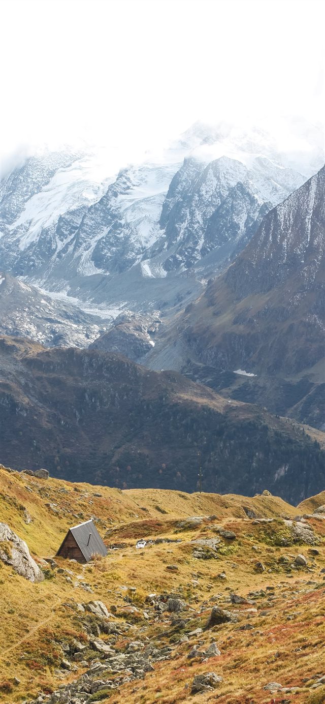 1125x2436 The last cabin - switzerland iPhone X Wallpaper