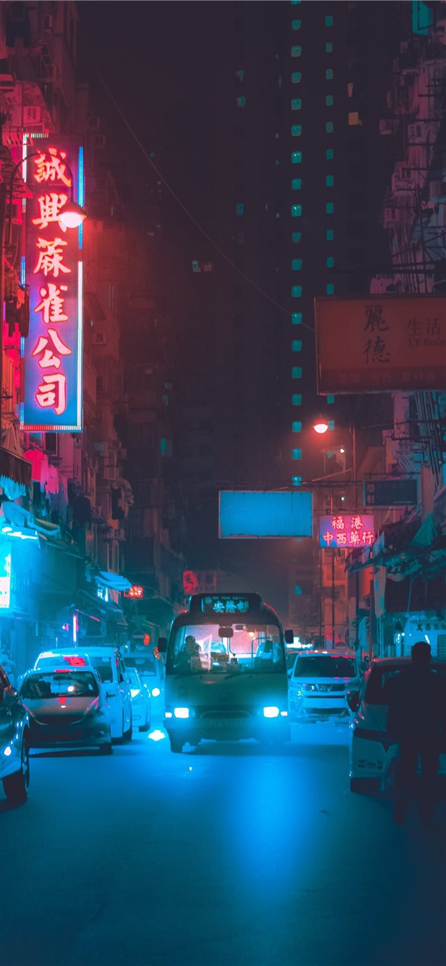 1125x2436 Coming thru  - hong kong iPhone X Wallpaper