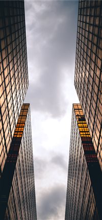 Frame the Sky iPhone X(S/Max/R) wallpaper