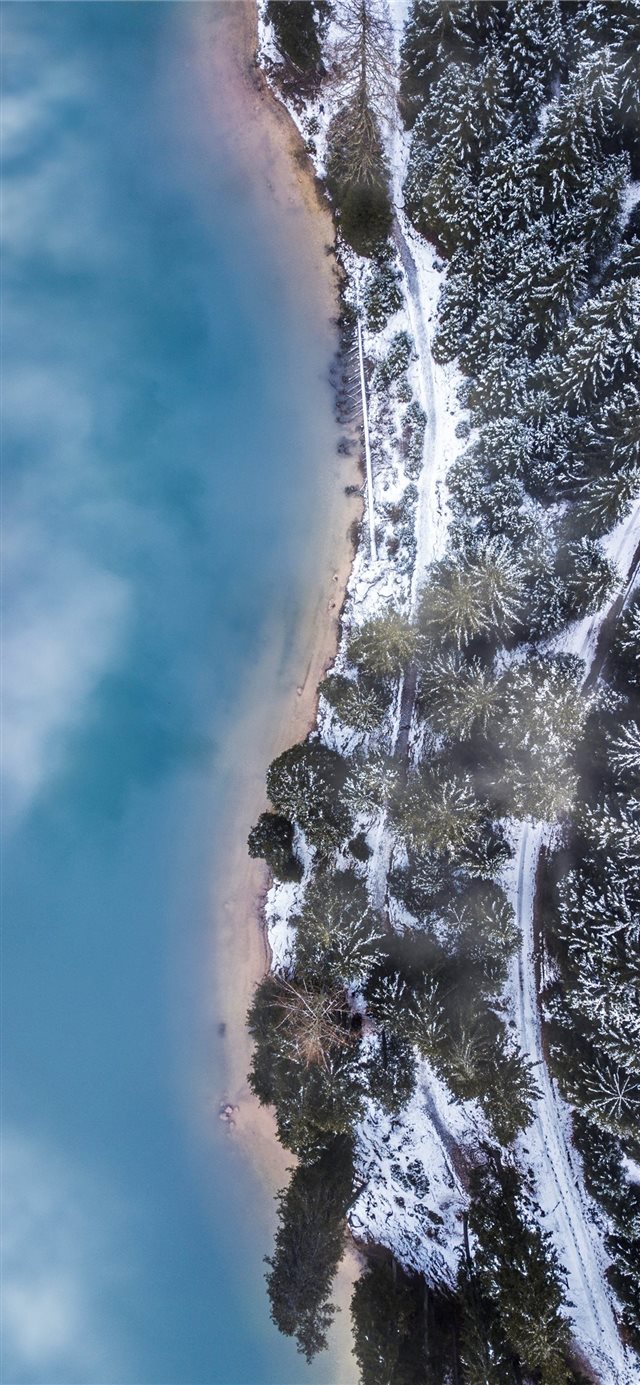 1125x2436 Braies Lake  Italy - snow iPhone X Wallpaper