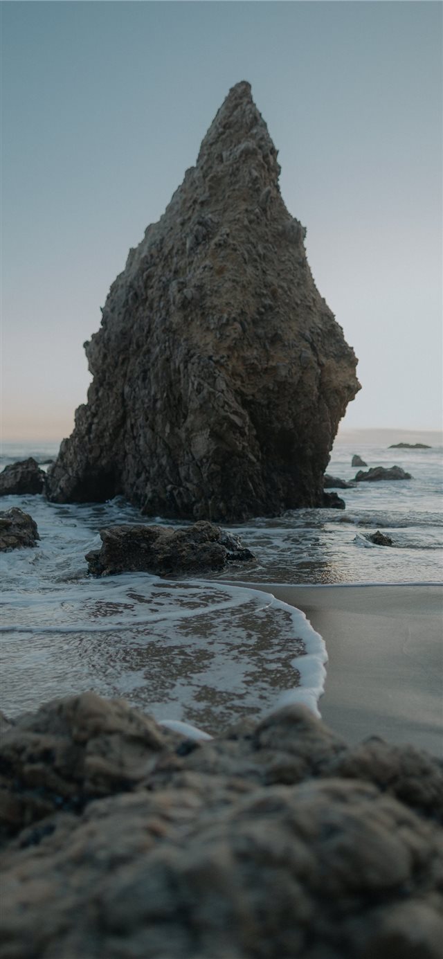 1125x2436 El Matador Beach  Malibu - malibu iPhone X Wallpaper