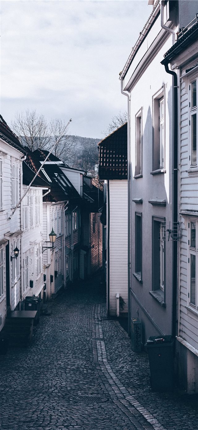 1125x2436 Bergen  Norway - town iPhone X Wallpaper