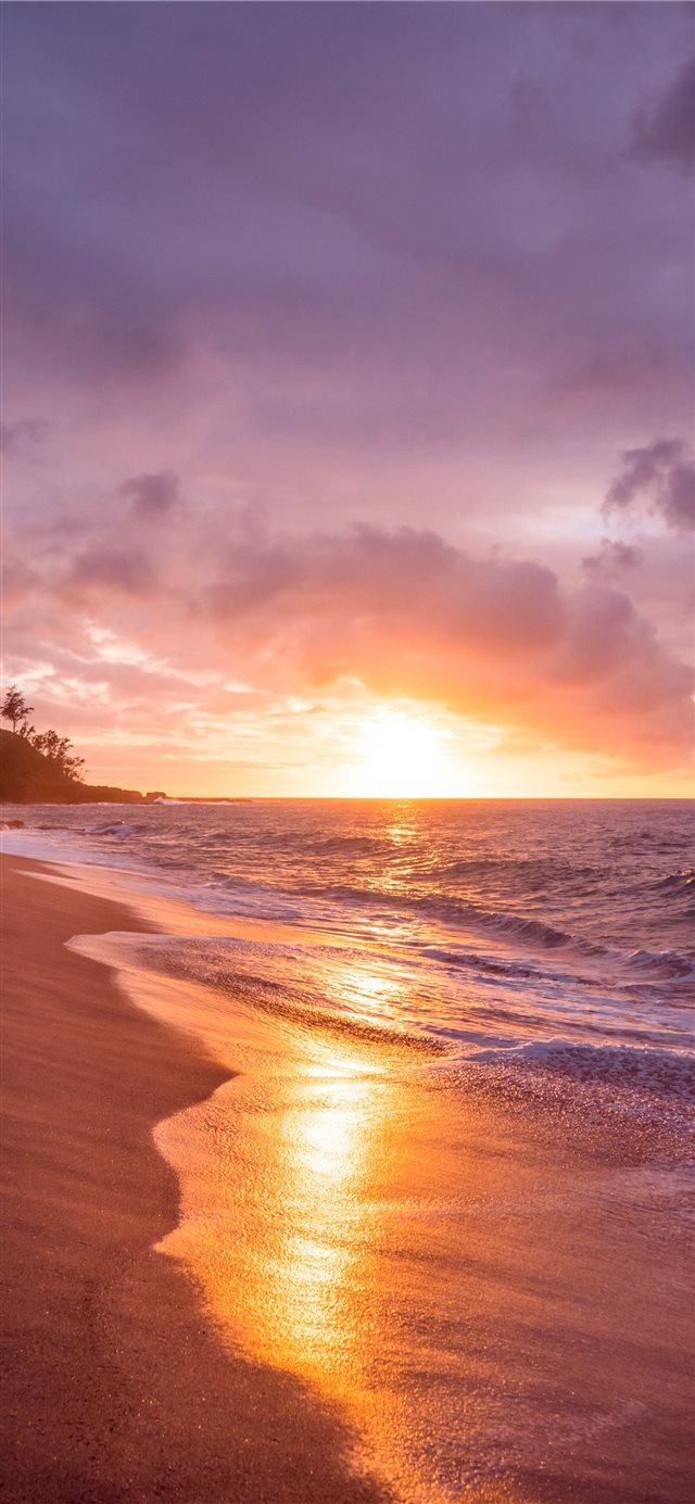 1125x2436 I’m not usually one for sunset photos  but    - flare iPhone X Wallpaper