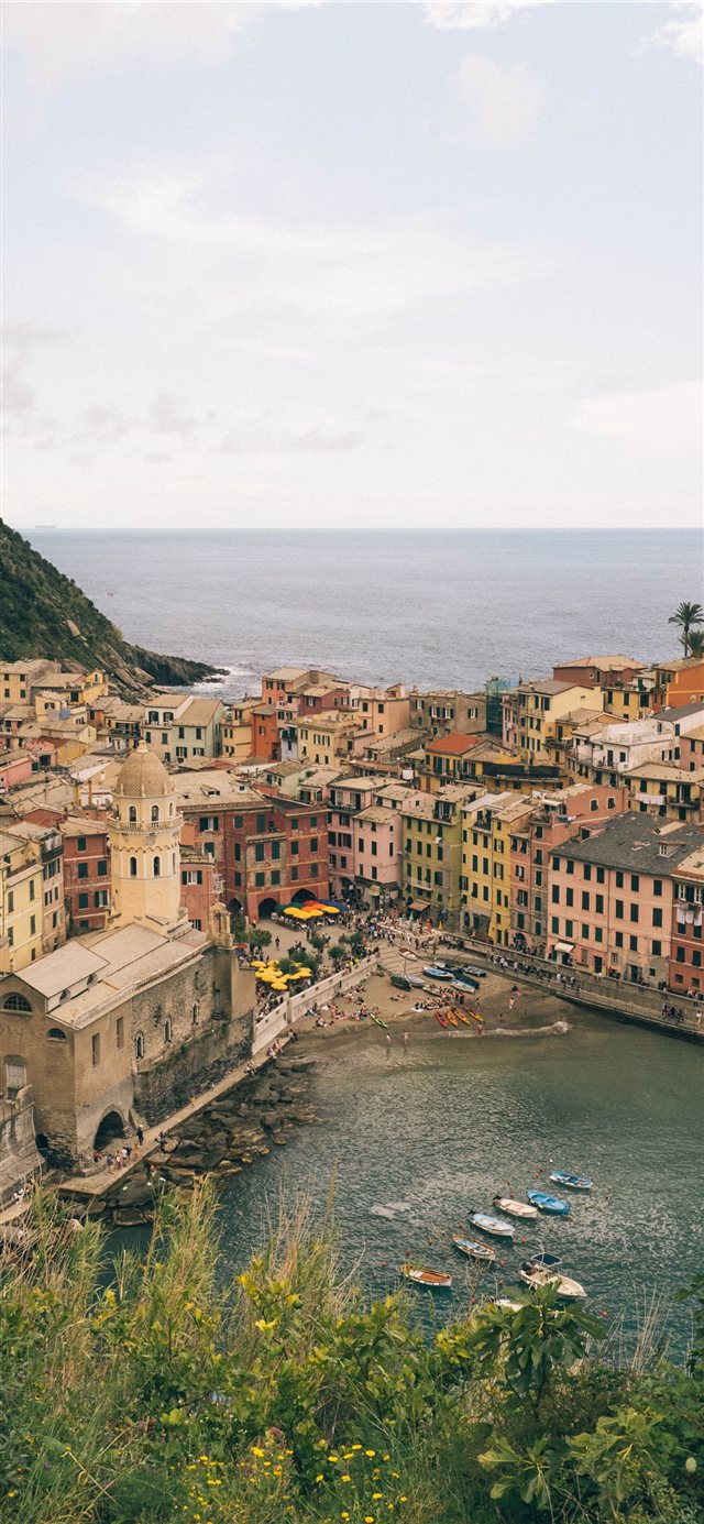 1125x2436 Vernazza  Cinque Terre  Italy  May 2019 - scenery iPhone X Wallpaper