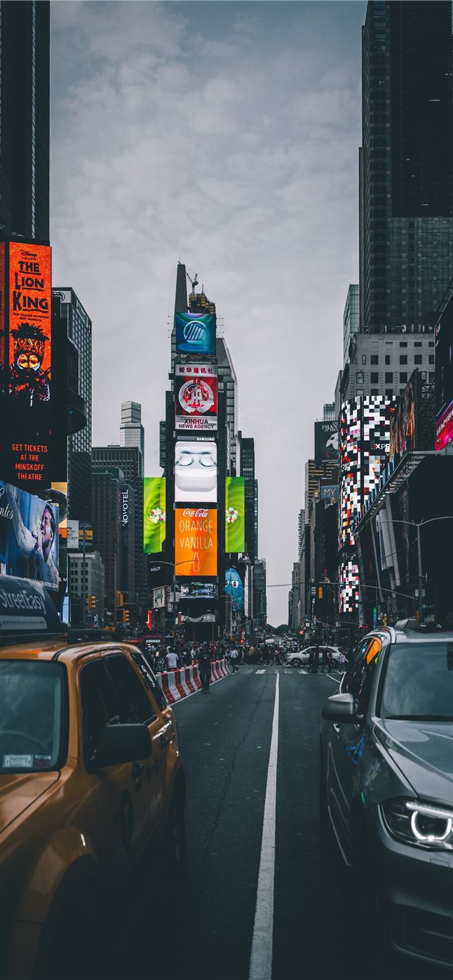 1125x2436 Times Square  New York  United States -  iPhone X Wallpaper