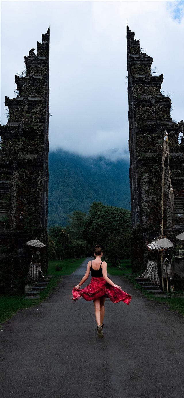 1125x2436 Handara gates  Bali  Indonesia - indonesia iPhone X Wallpaper