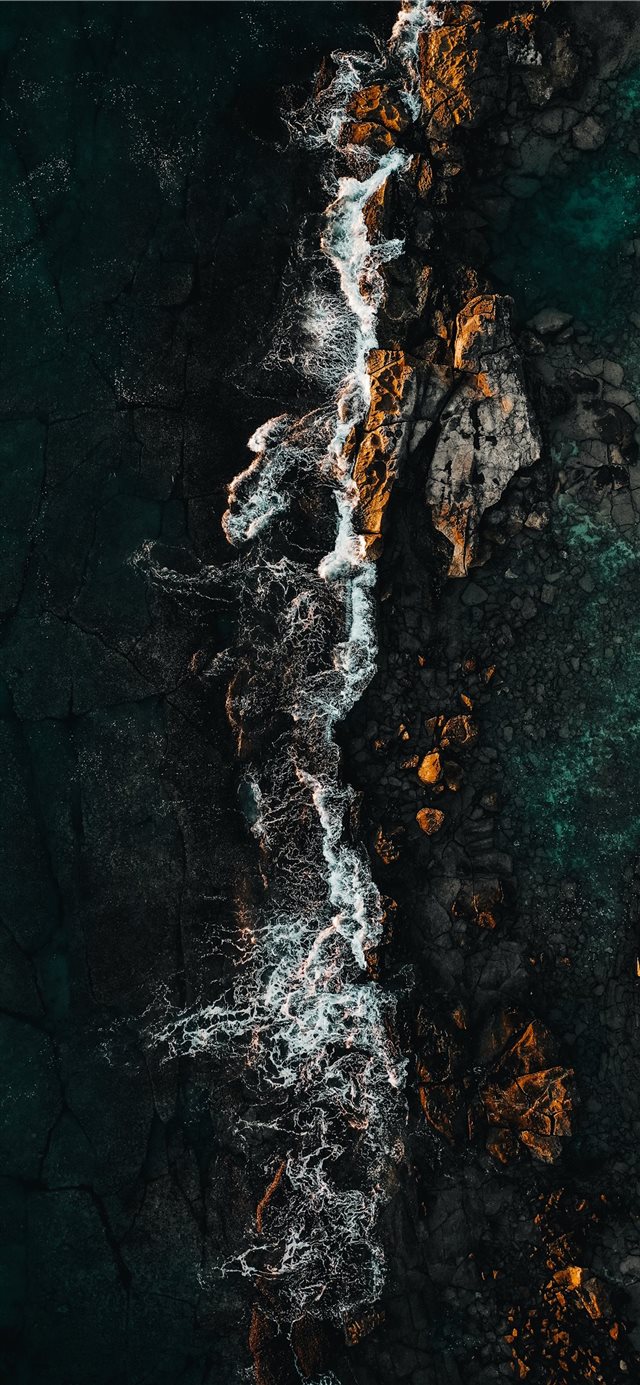1125x2436 A drone shot from Oahu   Hawaii  - flame iPhone X Wallpaper