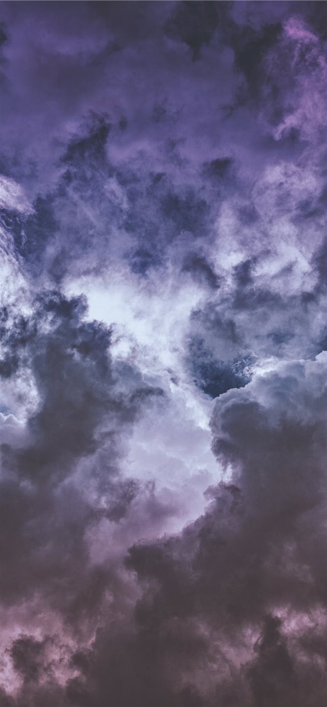 1125x2436 Wisteria clouds     - night iPhone X Wallpaper