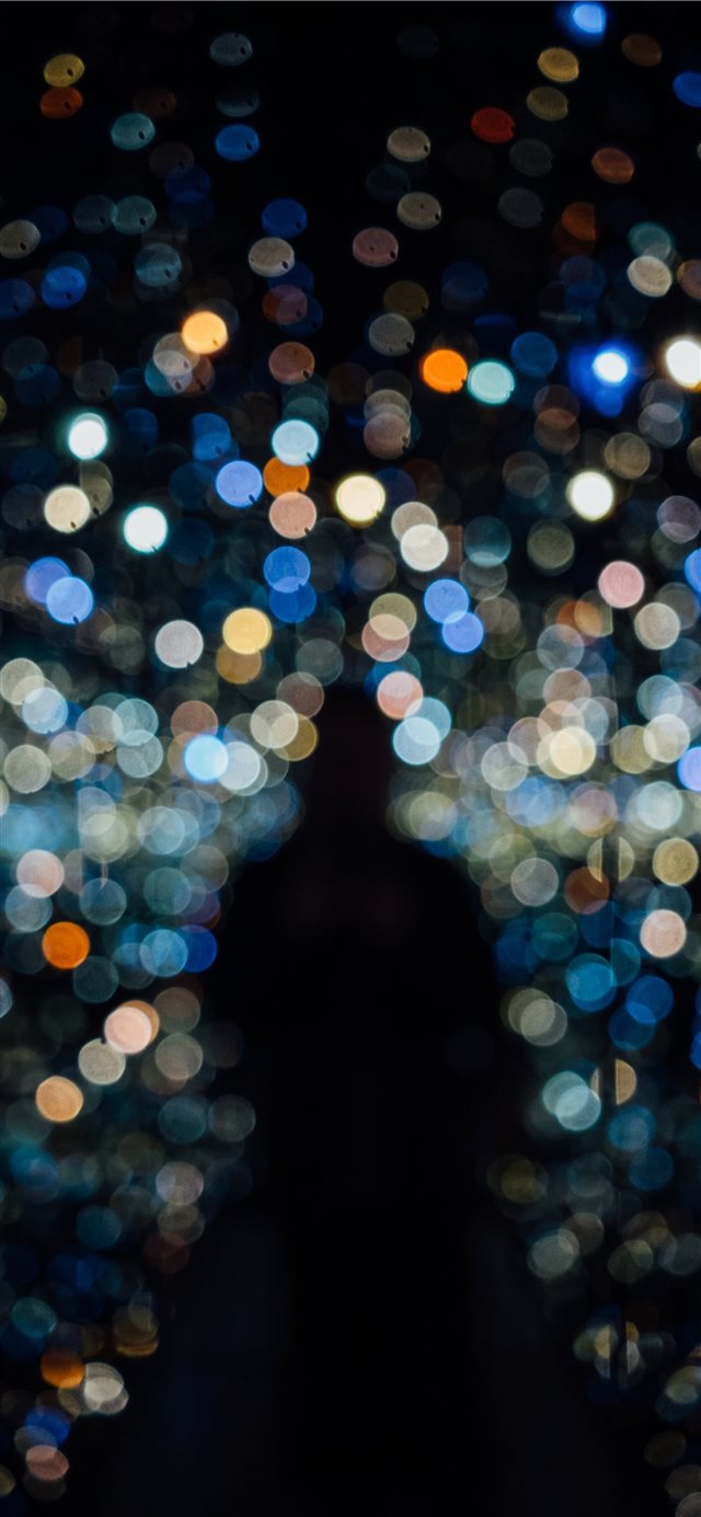 1125x2436 At Yayoi Kusama's Infinity Room exhibit at The Bro... - bokeh iPhone X Wallpaper
