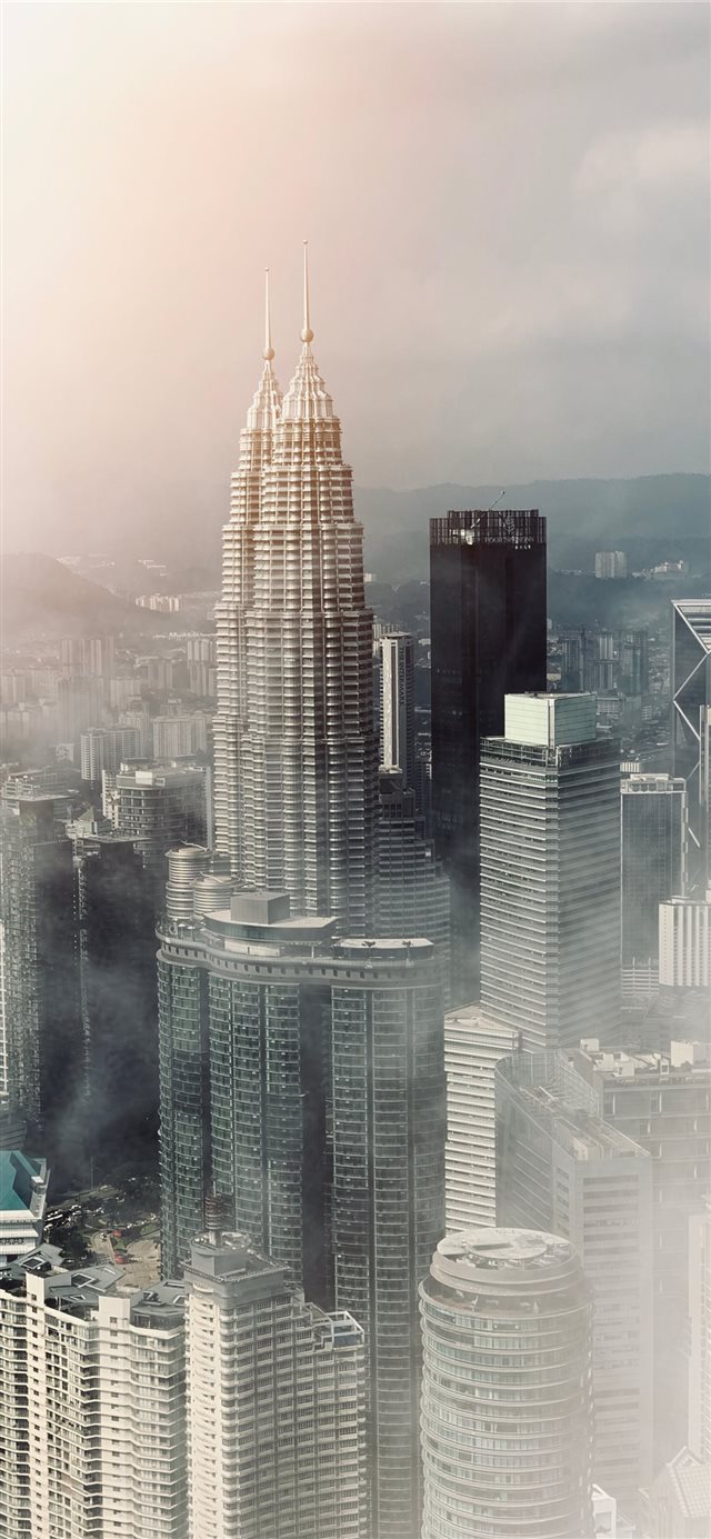 1125x2436 Twin Tower  Kuala Lumpur  Malaysia - town iPhone X Wallpaper