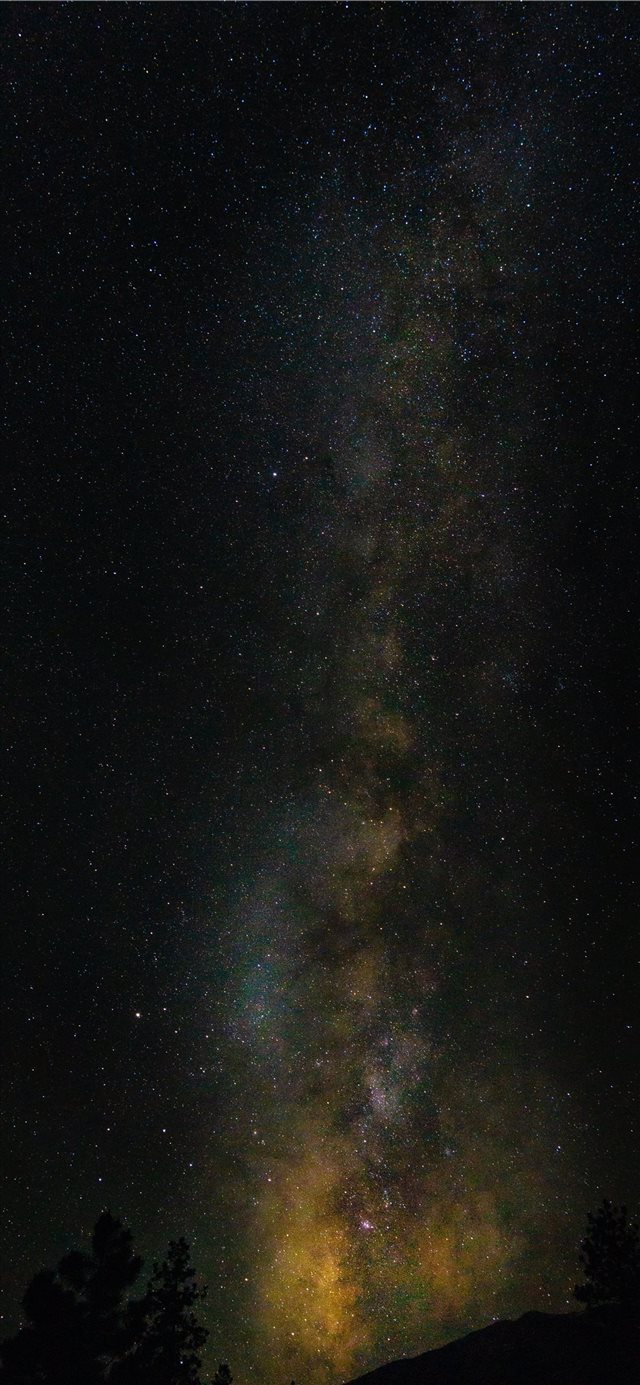 1125x2436 Galaxy Over Mount Princeton - night iPhone X Wallpaper