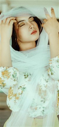 Beautiful fine art portrait of a gorgeous model we... wallpaper