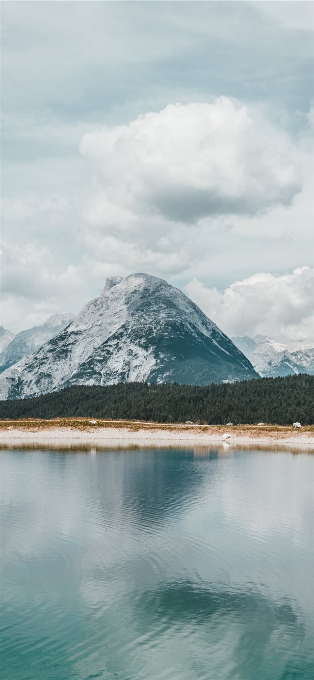 1125x2436 Speicherteich Gschwandtkopf  Tirol  Austria - snow iPhone X Wallpaper