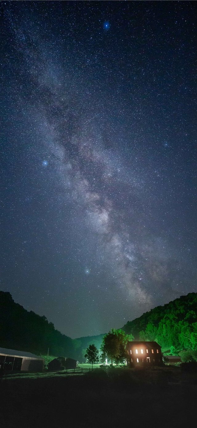 1125x2436 My buddies farm was lit  - flare iPhone X Wallpaper