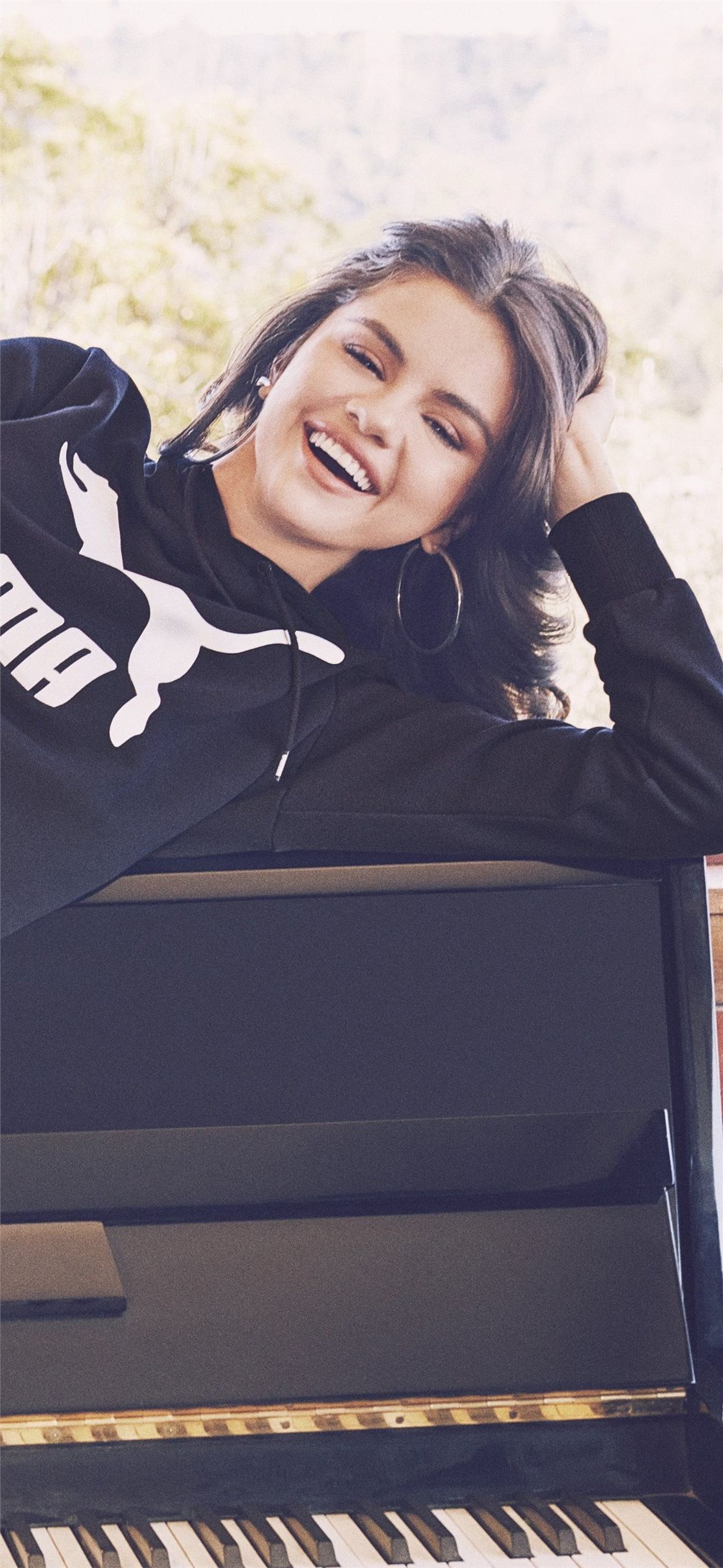Selena Gomez 4k Puma 19 Iphone X Wallpapers Free Download