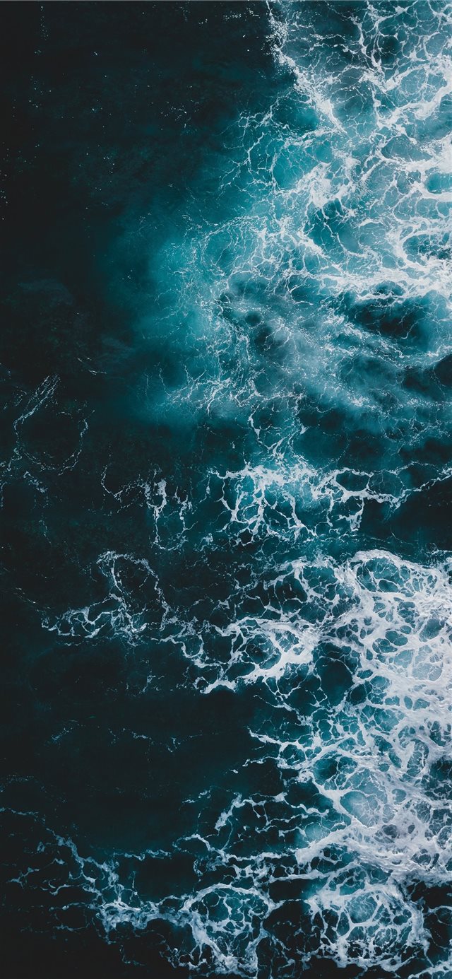1125x2436 Sea foam - water iPhone X Wallpaper