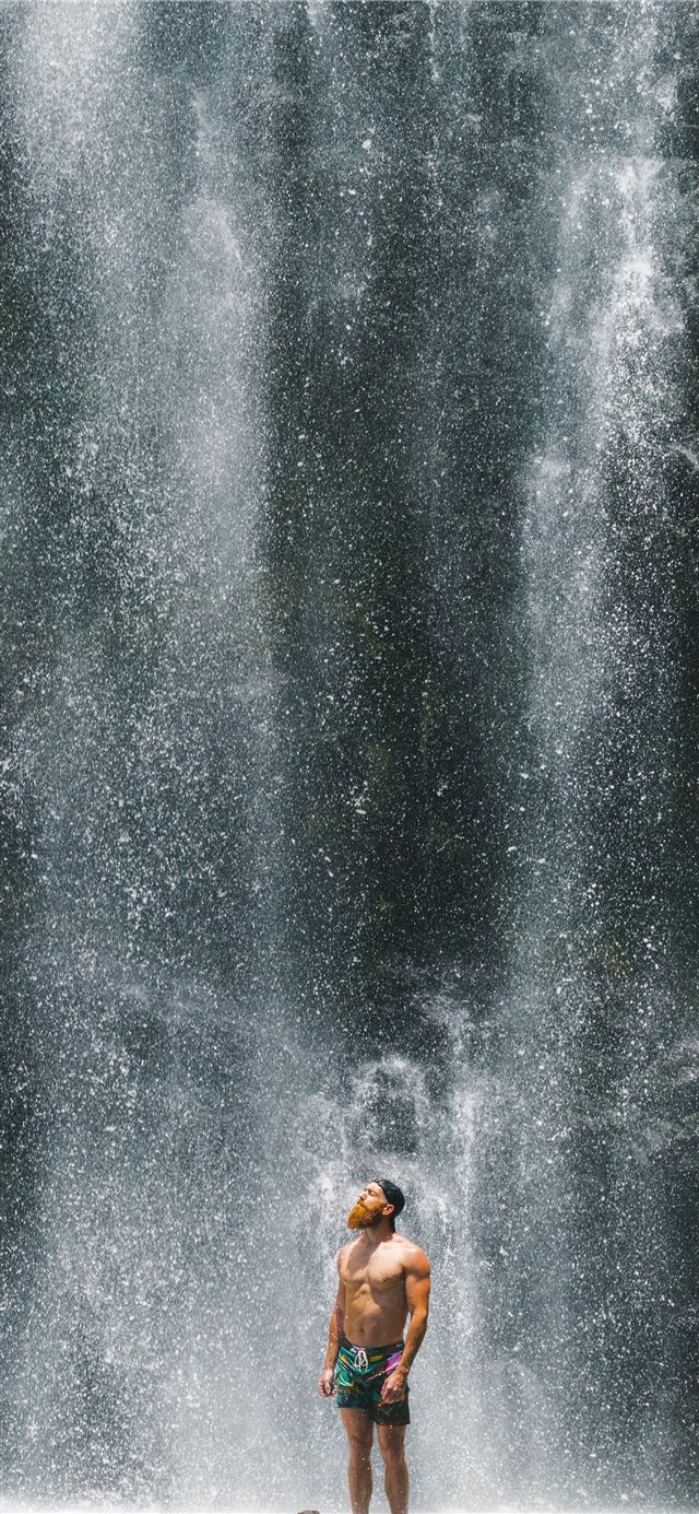1125x2436 farmer tan  -  iPhone X Wallpaper