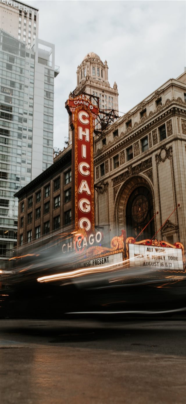 1125x2436 Chicago Theatre - automobile iPhone X Wallpaper