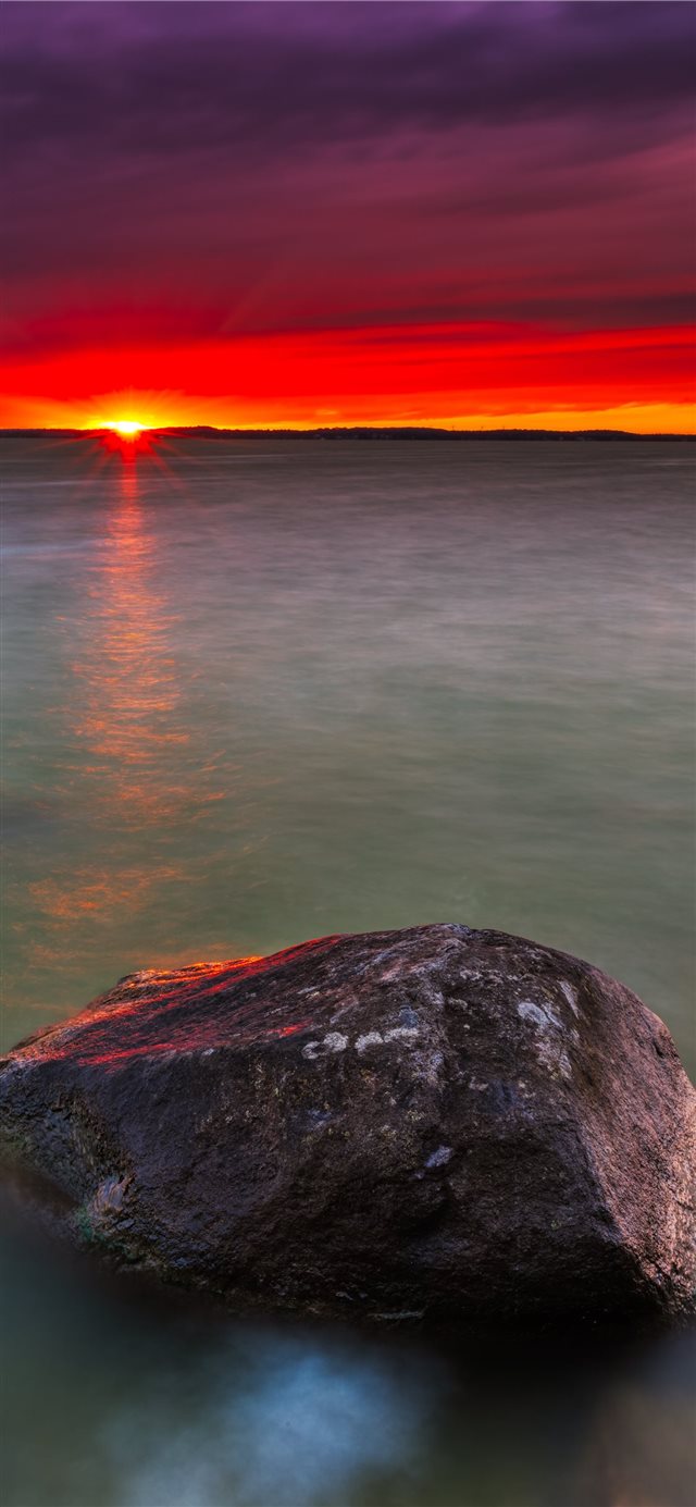 1125x2436 Hard to Forget - sunlight iPhone X Wallpaper