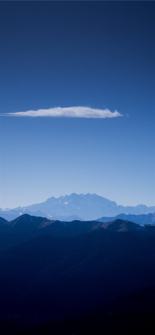 1125x2436 high angle photography of mountains and clouds - mountain iPhone X Wallpaper