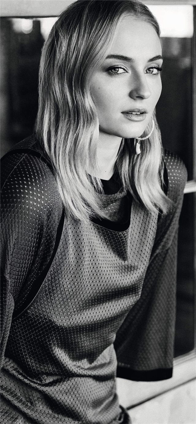 1125x2436 sophie turner monochrome 4k 2019 -  iPhone X Wallpaper