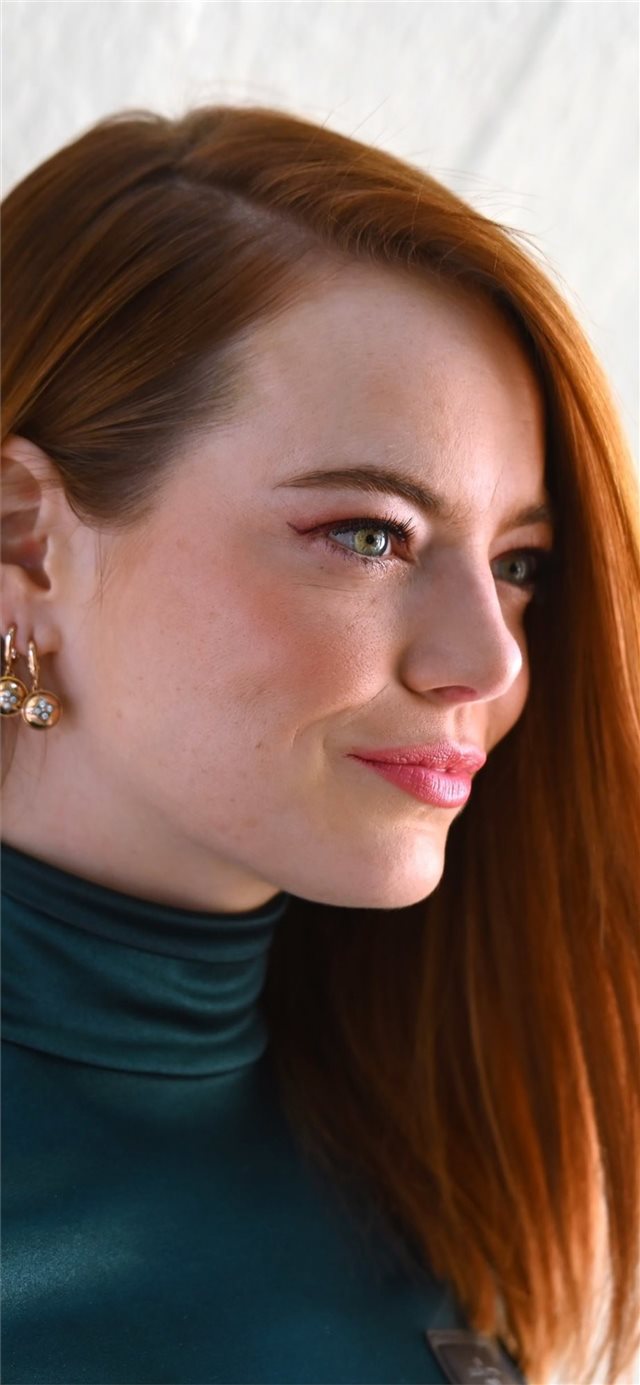 1125x2436 emma stone 4k new -  iPhone X Wallpaper
