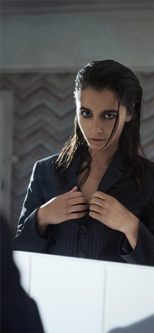 1125x2436 naomi scott another magazine photoshoot 2019 -  iPhone X Wallpaper