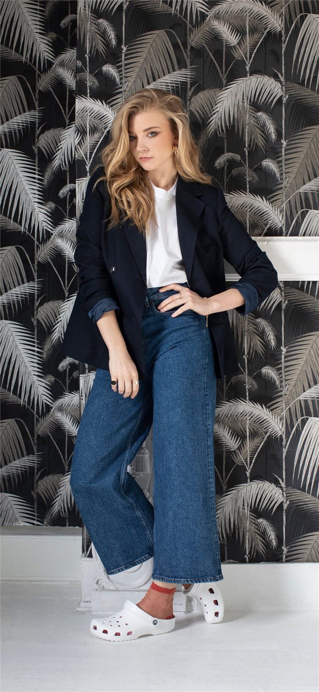1125x2436 natalie dormer crocs photoshoot - girls iPhone X Wallpaper