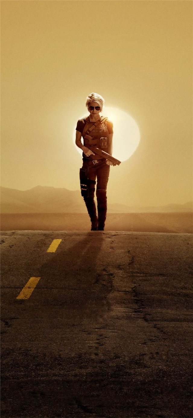 1125x2436 linda hamilton in terminator dark fate 2019 -  iPhone X Wallpaper