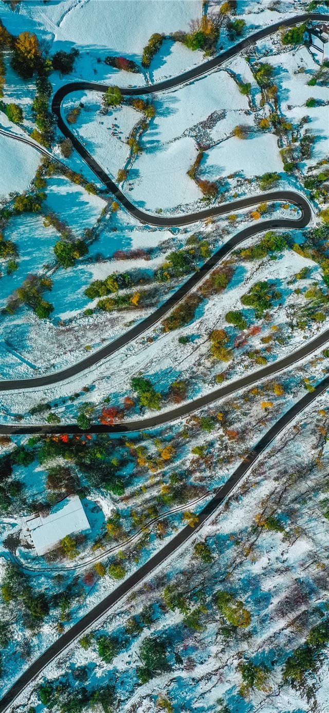 1125x2436 aerial photo of island - spain iPhone X Wallpaper
