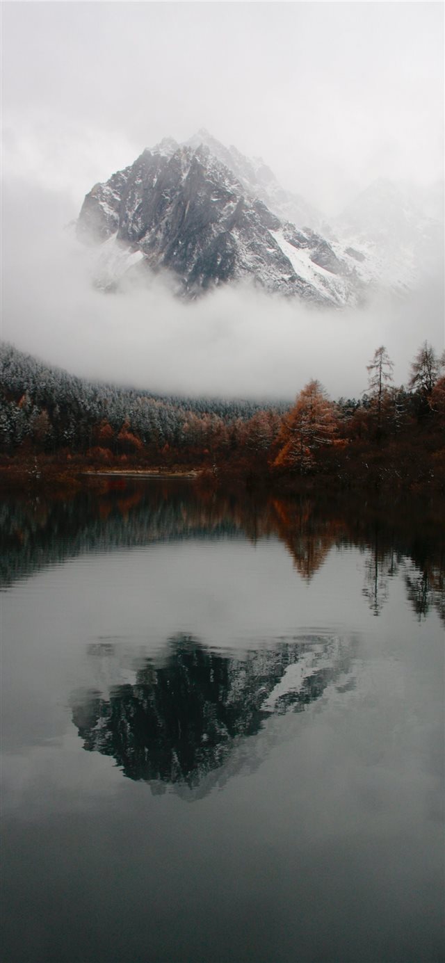 1125x2436 banff national park utah - landscape iPhone X Wallpaper