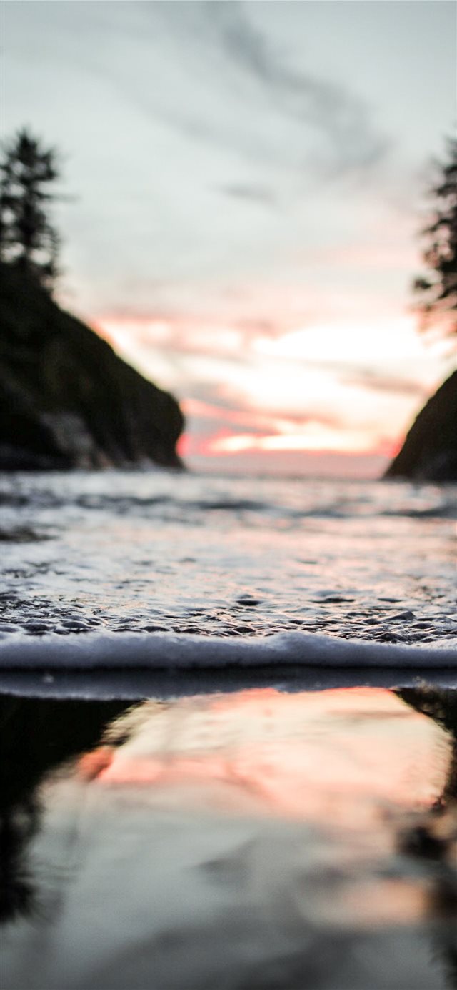 1125x2436 close up photography of water - water iPhone X Wallpaper