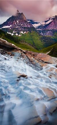 body of water and mountains at the distance wallpaper