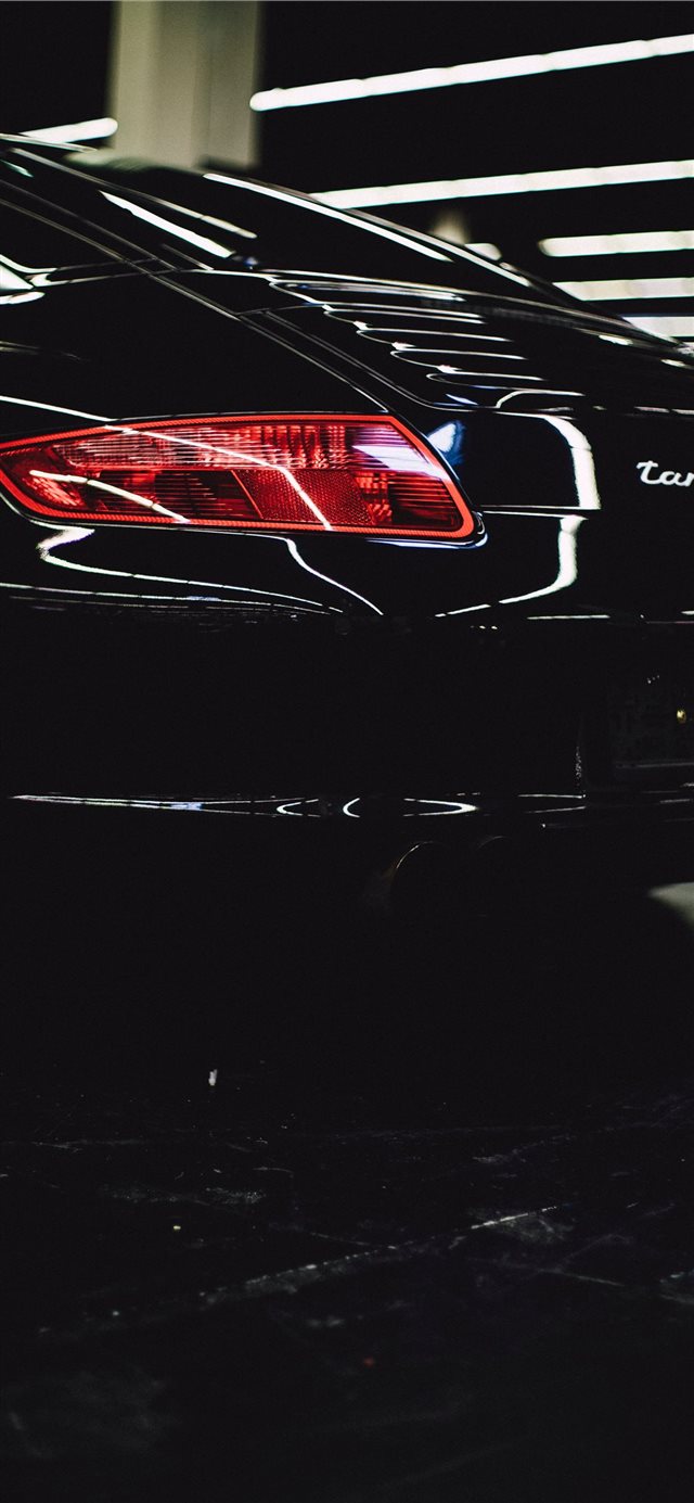1125x2436 black vehicle - light iPhone X Wallpaper