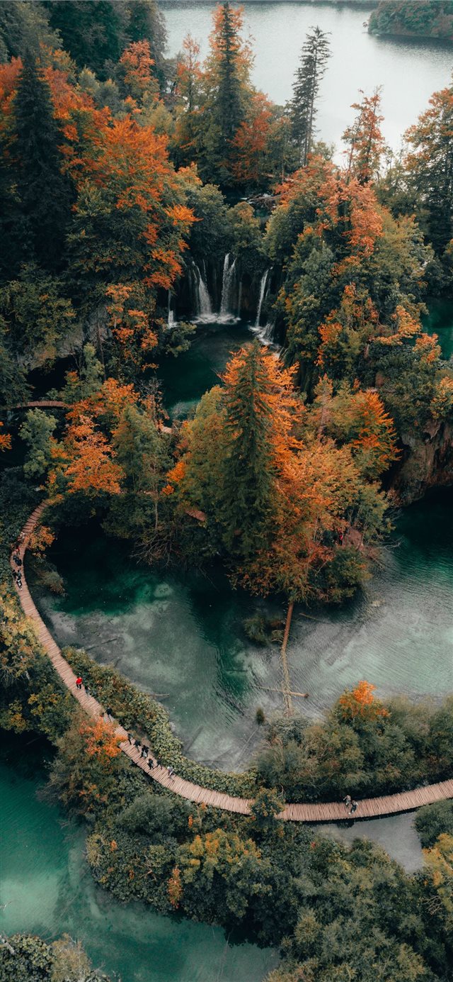1125x2436 green colored lakes - croatia iPhone X Wallpaper