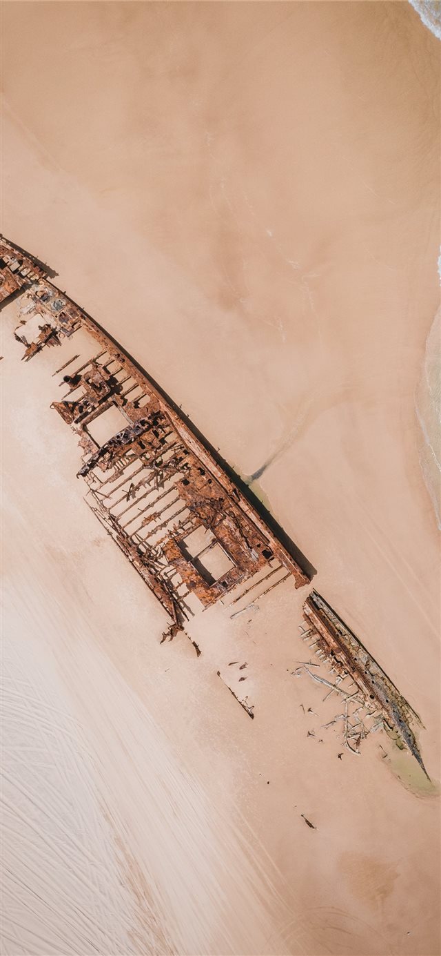 1125x2436 wrecked ship - scenery iPhone X Wallpaper