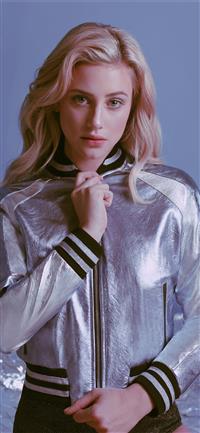 lili reinhart 2020 wallpaper