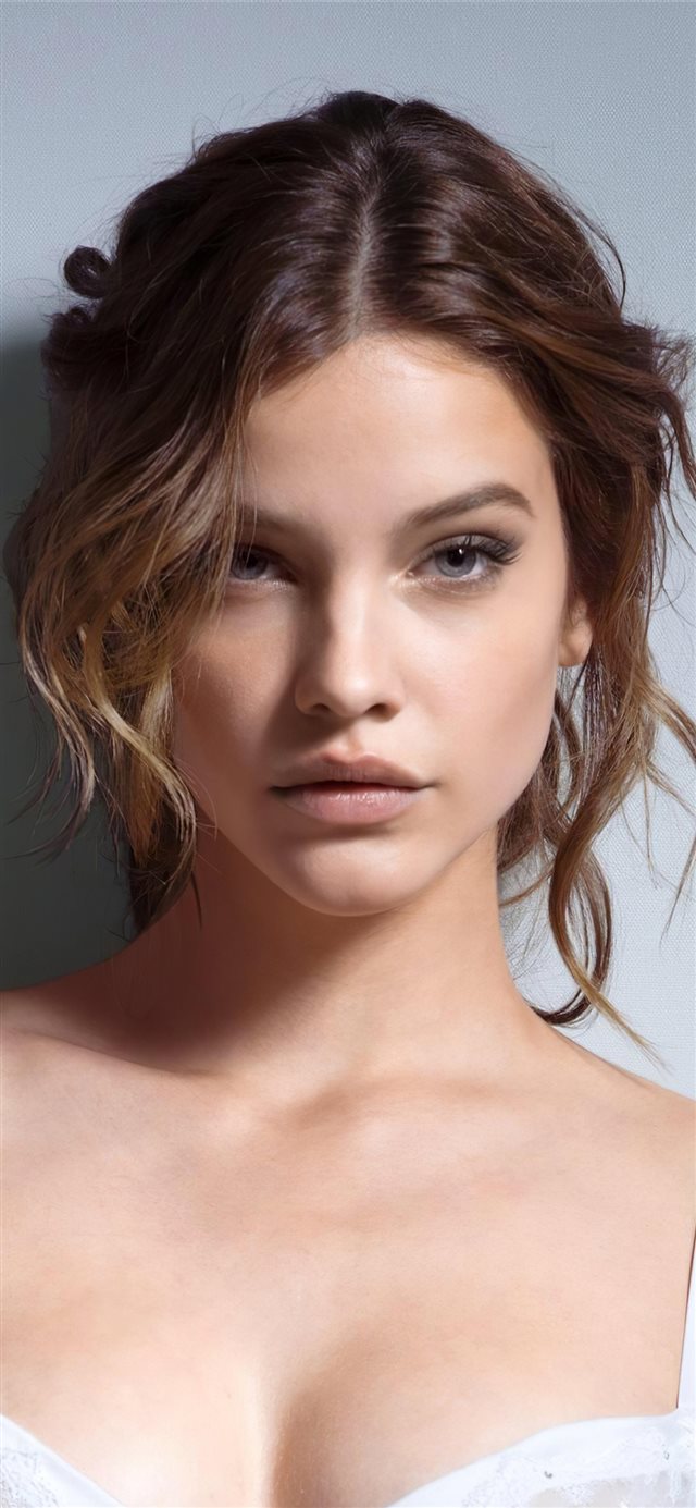 1125x2436 4k barbara palvin 2020 -  iPhone X Wallpaper