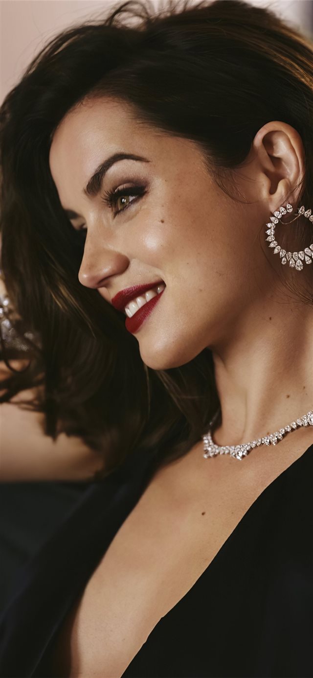 1125x2436 2020 ana de armas4k - girls iPhone X Wallpaper