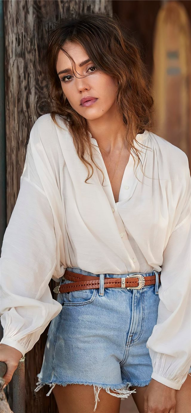 1125x2436 4k jessica alba 2020 -  iPhone X Wallpaper