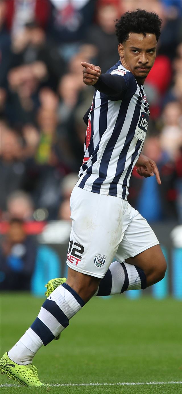 1125x2436 Man Utd target West Brom loan star Matheus Pereira... - soccer celebrity iPhone X Wallpaper