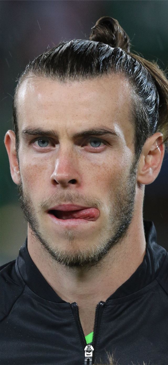 1125x2436 Gareth Bale Wikipedia - soccer celebrity iPhone X Wallpaper