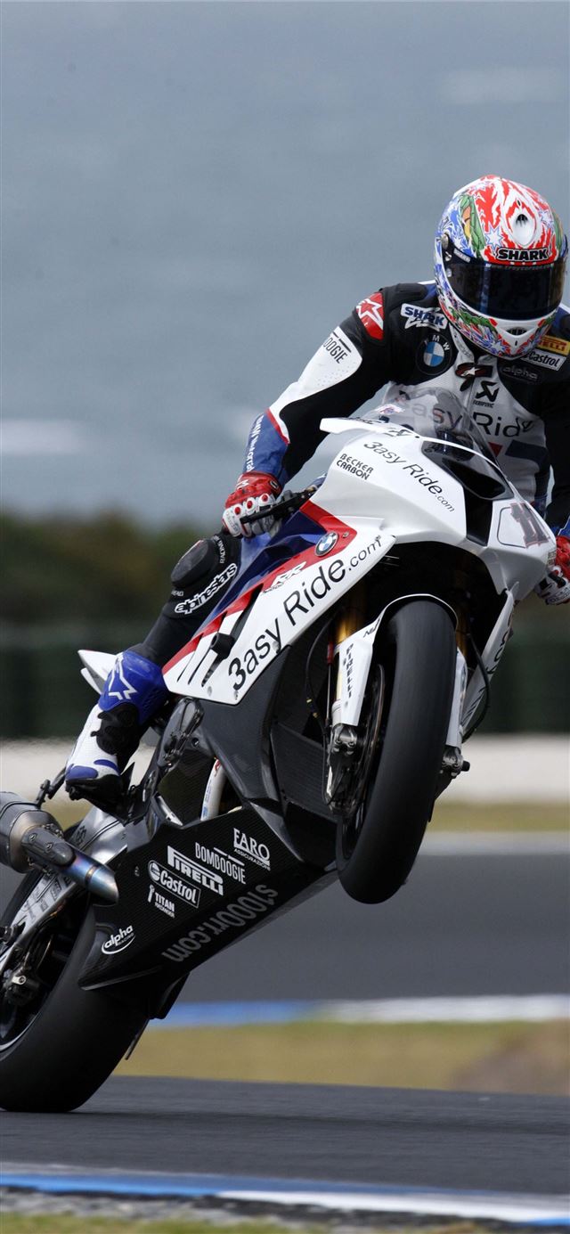 1125x2436 Motorcycle Wheelie Top Free Motorcycle Wheelie - italy iPhone X Wallpaper