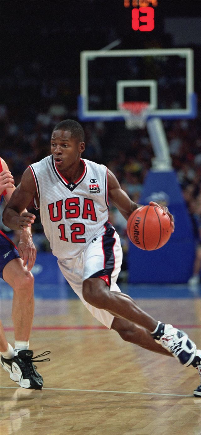 1125x2436 Bucks Represent For USA Basketball - basketball celebrity iPhone X Wallpaper