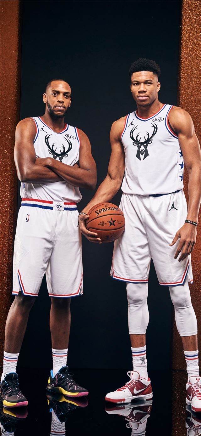 1125x2436 The Top 25 Photos of Giannis for his 25th Birthday - basketball celebrity iPhone X Wallpaper