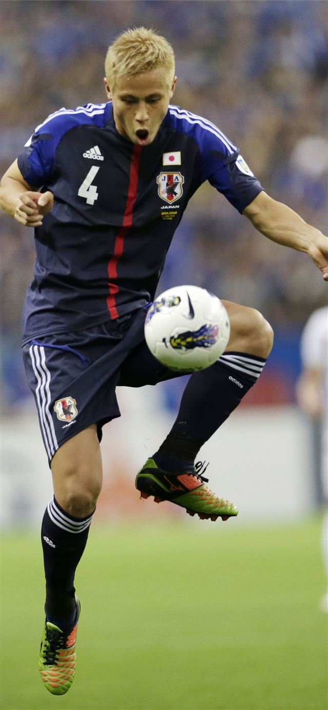 1125x2436 Japanese Soccer Top Free Japanese Soccer Backgroun... - andres iniesta iPhone X Wallpaper
